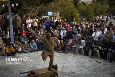  سه نمایش خیابانی کردستان در میان آثار منتخب جشنواره تئاتر فجر