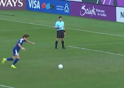  عجیب‌ترین پنالتی فوتبال آسیا زده شد!