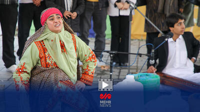  حال و هوای روز پنجم اجراهای خیابانی چهل و چهارمین جشنواره تئاتر فجر