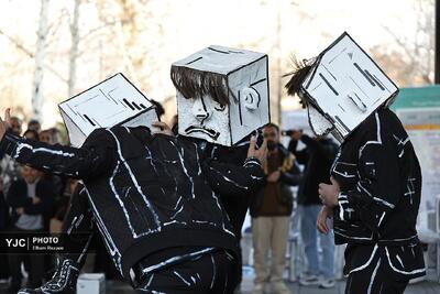  ششمین روز اجراهای خیابانی جشنواره تئاتر فجر