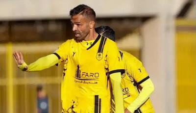  چهل متر، چهل سال؛ نقی‌زاده هنوز فرمانده است