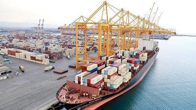  پهلودهی ۲۴ فروند شناور حامل کالای اساسی در بندر شهید رجایی