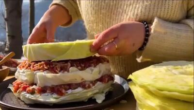  غذای روستایی در کوهستان با کیک گوشت و کلم