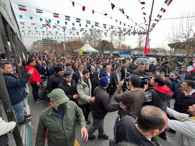  مسعود پزشکیان میان مردم رفت/ آیت الله جنتی هم آمد/ تصاویری از حضور سیاسیون در راهپیمایی 22 بهمن