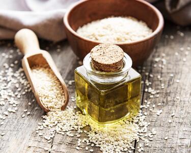  روش نگهداری صحیح روغن کنجد برای حفظ طعم و خواص