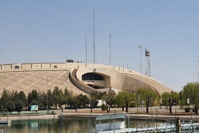  جوابیه شرکت توسعه و نگهداری اماکن ورزشی به گزارش تابناک/ اخراج کارگران را کسی گردن نمی‌گیرد + پاسخ‌های تابناک