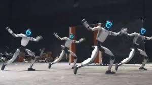  تمرین ربات‌های انسان‌نمای Unitree برای شرکت در کنسرت بزرگ جشنواره بهار در چین