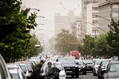  رگبار باران در برخی مناطق تهران/ پیش‌بینی وزش باد و گرد و خاک