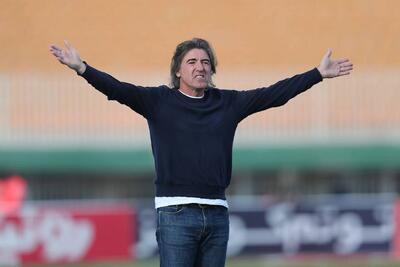  شما نظر بدهید؛ با توجه به نتایج استقلال، ریکاردو ساپینتو در این تیم بماند؟