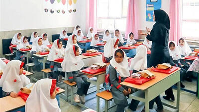  نظام آموزشی کشور همواره با کمبود نزدیک به ۲۰۰ هزار معلم مواجه است !