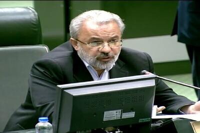  نخعی‌راد: مسئله معیشت باید در اولویت تصمیم‌گیری‌ها قرار داشته باشد