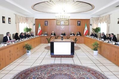  گزارش مذاکرات ایران و آمریکا از سوی عراقچی در هیئت دولت ارائه شد (۲۹ بهمن ۱۴۰۴)