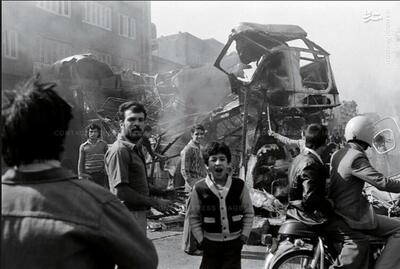  روزنامه همشهری: تخریب‌ها در سال‌های انقلاب کار گروه‌های مارکسیستی و سازمانی بود