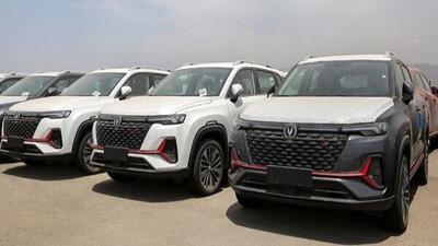  قیمت خودرو امروز پنجشنبه ۳۰ بهمن ۱۴۰۴/ دناپلاس، تارا، کوییک و ساینا چند؟ + جدول