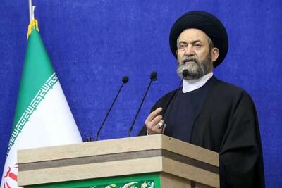   امام جمعه اردبیل: سلطنت‌طلب‌ها باید در صف مقدم حمایت از رهبر انقلاب باشند