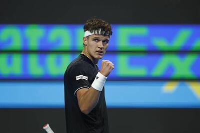  شوک شبانه در قطر؛ حذف یانیک سینر توسط جوان 20ساله - پارس فوتبال