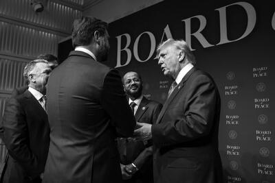  وزیرخارجه عمان در کنار ترامپ، ونس و ویتکاف