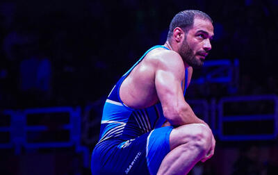  جر و بحث با علیرضا دبیر به خاطر تتو؛ کشتی‌گیر وزن 87 کیلوگرم از تیم ملی اخراج شد!