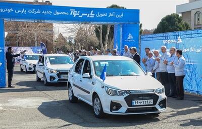  با حضور مدیرعامل و جمعی از مدیران ارشد گروه خودروسازی سایپا در شرکت پارس‌خودرو؛  خودرو پارس نوآ زودتر از موعد به مشتریان تحویل شد/ با روند تولید پارس نوآ ، تحویل پیش از موعد ادامه دارد