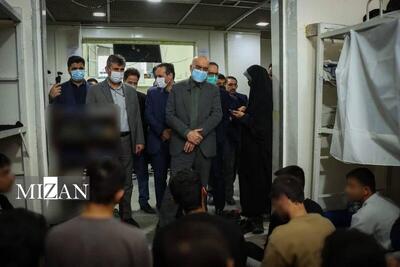  بازدید دبیر ستاد حقوق بشر از ندامتگاه مرکزی کرج و گفت‌وگو با متهمان اغتشاشات اخیر