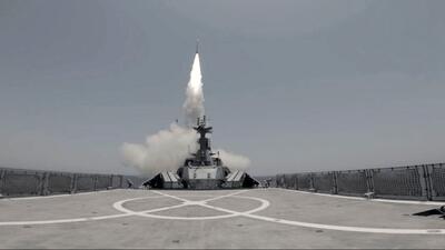  فیلم / پدافند برد بلند ایرانی به دریا رسید / شلیک از عرشه ناو صیاد سپاه در خلیج فارس