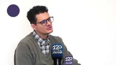  امروز رهبر ایران رسما آمریکا را تهدید به غرق کردن ناوها می‌کند ولی رضاشاه فقط بخاطر استخدام چند کارشناس آلمانی به شکل تحقیرآمیزی از کشور اخراج و تبعید شد