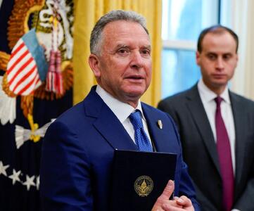  ویتکاف: ترامپ از این که ایرانی‌ها با وجود فشارها تسلیم نشده‌اند‌، متعجب است/ ممکن است ایران یک هفته تا دستیابی به مواد ساخت بمب در سطح صنعتی فاصله داشته باشد