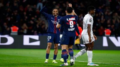  پاری سن ژرمن ۳ - ۰ متز/ صدرنشینی به PSG رسید + فیلم - پارس فوتبال