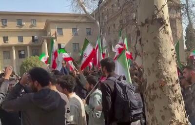  دی رو به خون کشیدند؛ آخرشم رقصیدند