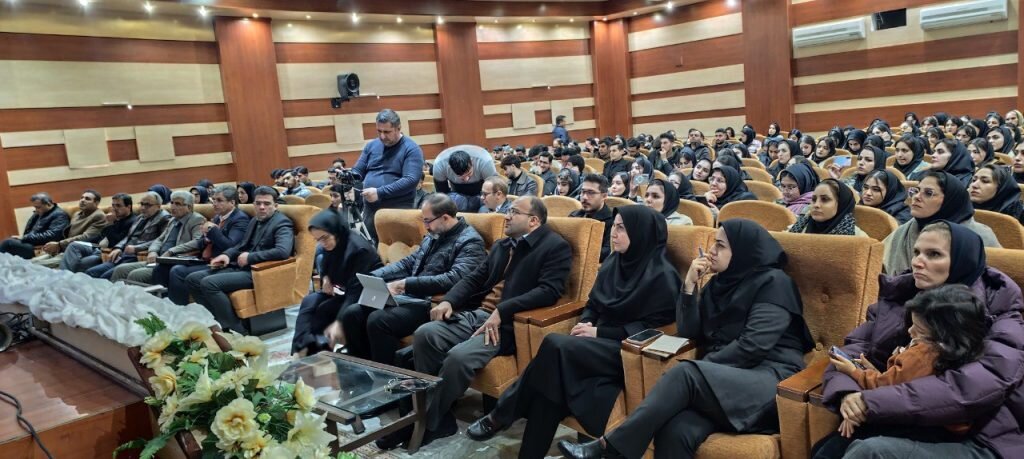 برگزاری دوره‌های آموزشی «کاربرد هوش مصنوعی در تدوین مقالات و پایان‌نامه‌های دانشجویی» در منطقه آزاد ماکو