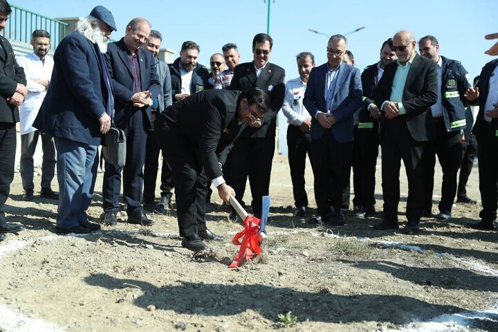 برگزاری آیین کلنگزنی احداث پایگاه اورژانس۱۱۵ در بیمارستان کودکان حکیم