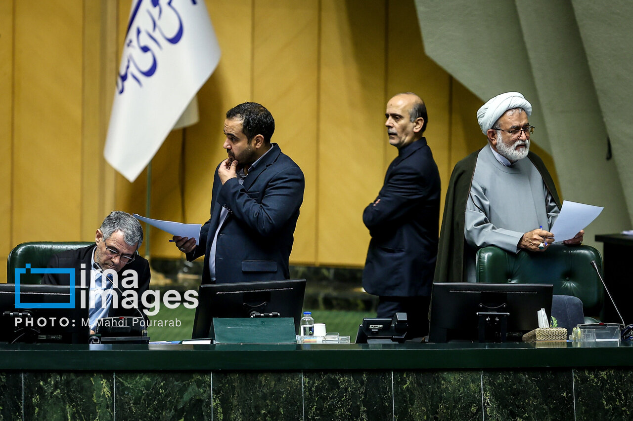 عکس/ جلسه علنی مجلس شورای اسلامی 28 بهمن