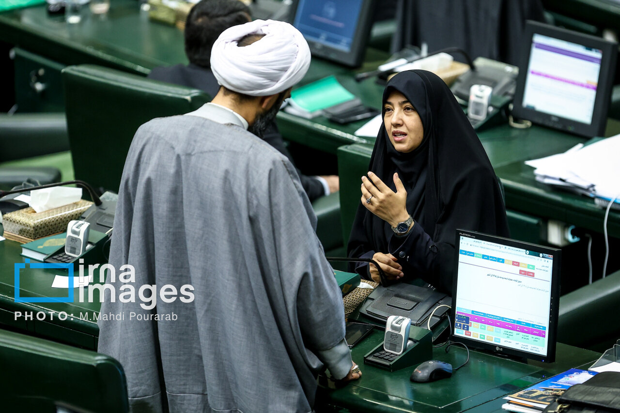 عکس/ جلسه علنی مجلس شورای اسلامی 28 بهمن