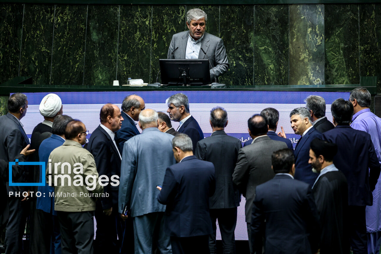 عکس/ جلسه علنی مجلس شورای اسلامی 28 بهمن