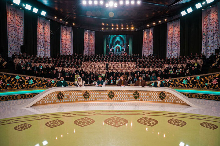 این برنامه قبل از افطار پخش می‌شود